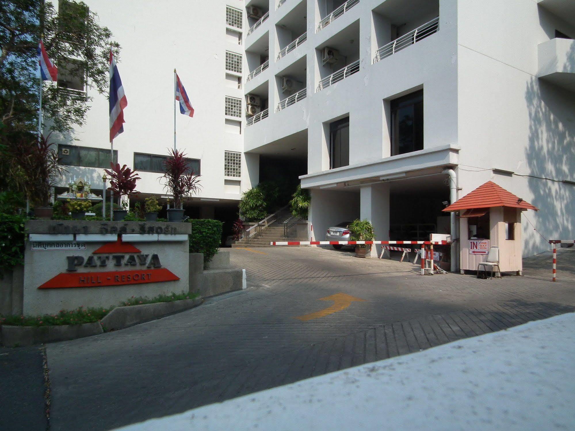 Abricole At Pattaya Hill Lägenhet Exteriör bild